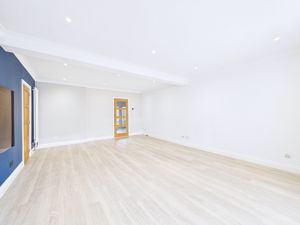 Photo 16- click for photo gallery